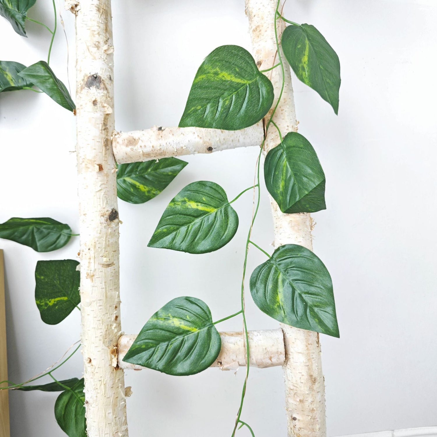 LeafGlow™ Green Leaf LED Fairy String Décor 